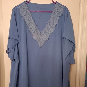 NWOT Bloomchic women's top